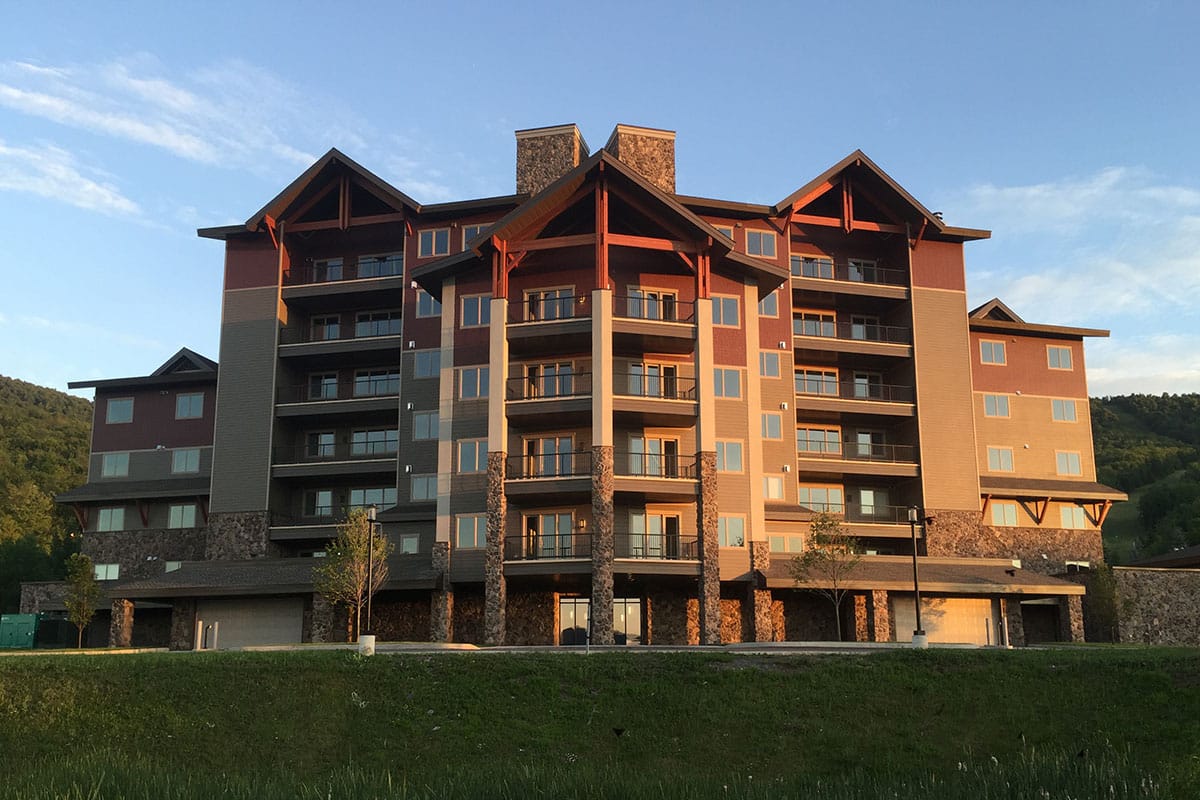 Whisper Creek Condominiums